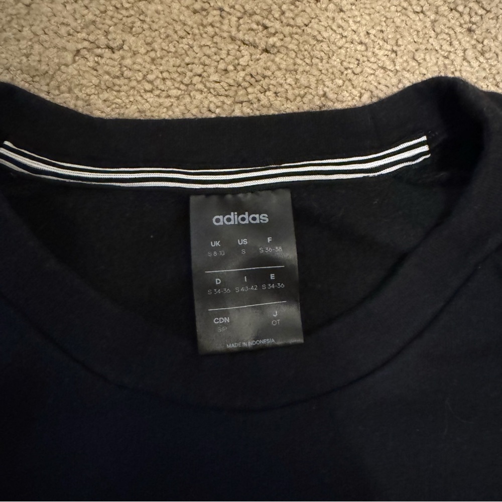 Adidas Crewneck - Picture 5 of 5